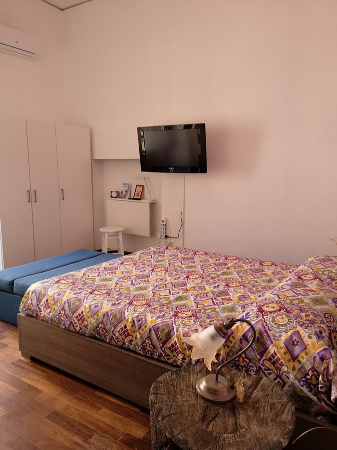 B&B Smiling Наполи Екстериор снимка